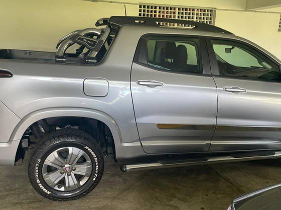 FIAT TORO 1.8 16V EVO FLEX FREEDOM AT6 FIAT TORO 1.8 16V EVO FLEX FREEDOM AT6